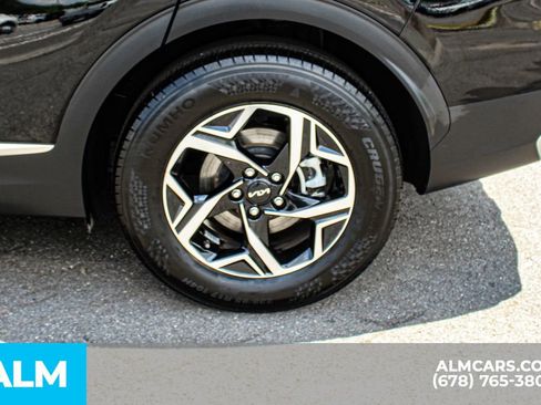 Used 2025 Kia Sportage LX FWD image 16