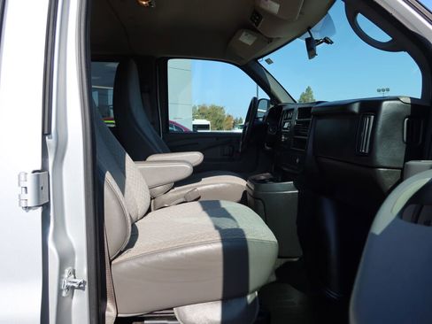 Used 2014 Chevrolet Express 1500 LT w/ LT Preferred Equipment Group image 16