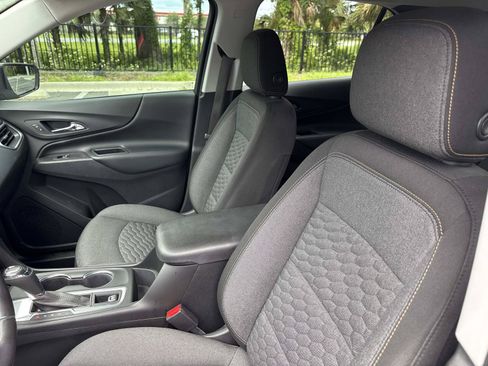 Used 2020 Chevrolet Equinox LT FWD image 22