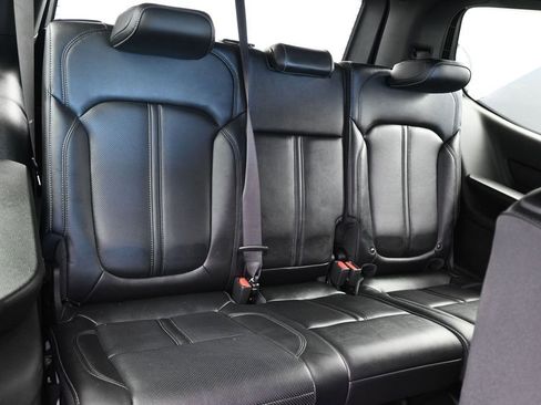 Used 2022 Jeep Wagoneer Series III RWD image 45