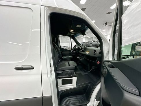 New 2026 Mercedes-Benz Sprinter 2500 image 27