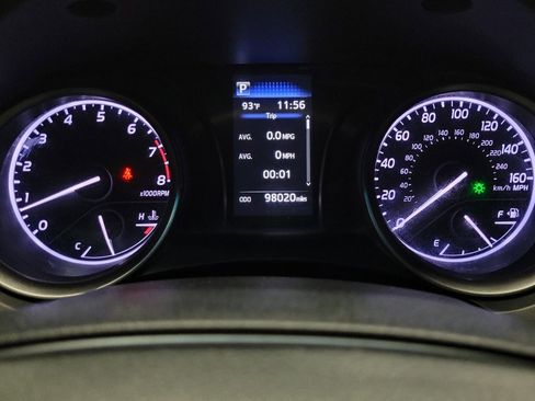 Used 2021 Toyota Camry SE FWD image 23