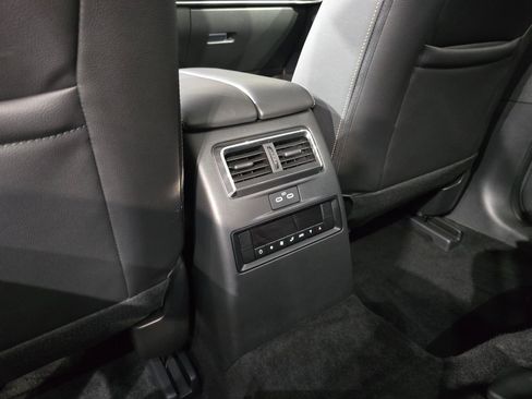 Used 2024 MAZDA CX-90 3.3 Turbo w/ Premium Package image 40