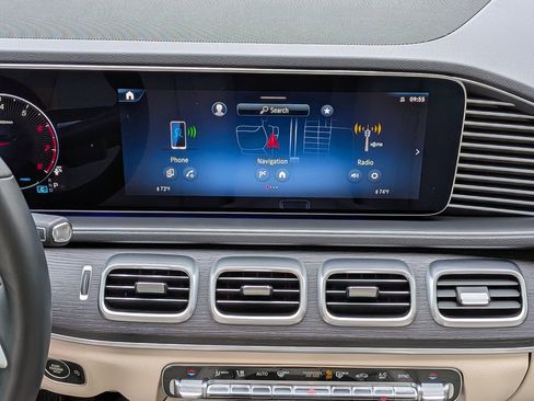 Used 2025 Mercedes-Benz GLE 350 4MATIC image 17