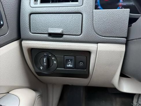 Used 2012 Ford Fusion SEL FWD image 13