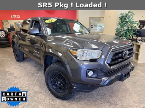 Used 2021 Toyota Tacoma SR5 AWD/4WD image 1