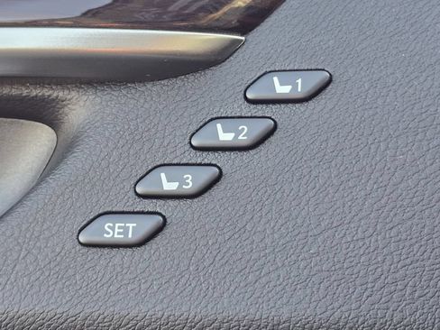 Used 2017 Lexus ES 350 w/ Luxury Package FWD image 16