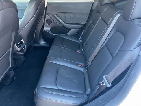Used 2024 Tesla Model Y Long Range RWD image 11