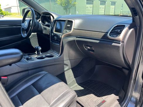 Used 2014 Jeep Grand Cherokee Limited AWD/4WD image 13