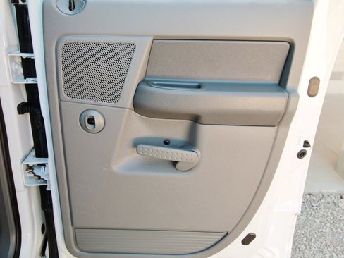 Used 2006 Dodge Ram 3500 Truck SLT image 42