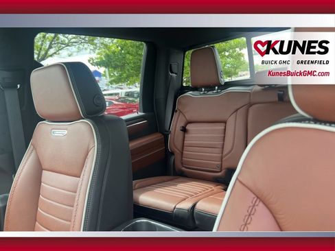 New 2026 GMC Sierra 3500 Denali Ultimate AWD/4WD image 33