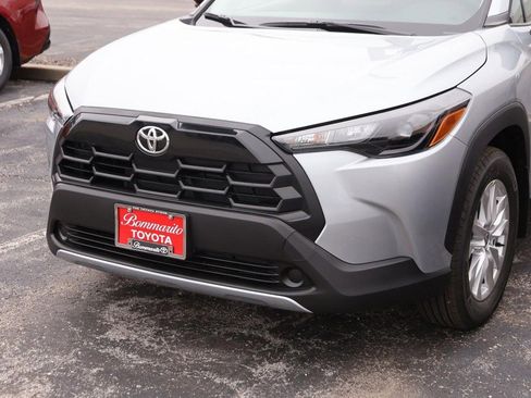 New 2026 Toyota Corolla Cross LE AWD/4WD image 5