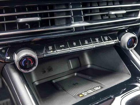 New 2026 Chevrolet Traverse LT AWD/4WD image 27