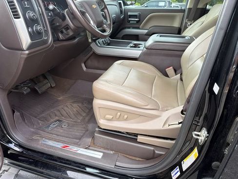 Used 2018 Chevrolet Silverado 1500 LTZ Z71 w/ LTZ Plus Package AWD/4WD image 9