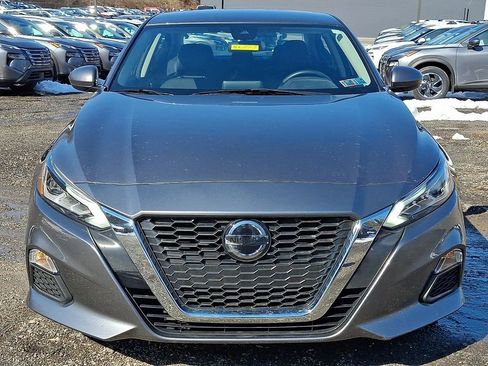 Used 2022 Nissan Altima 2.5 SV image 2