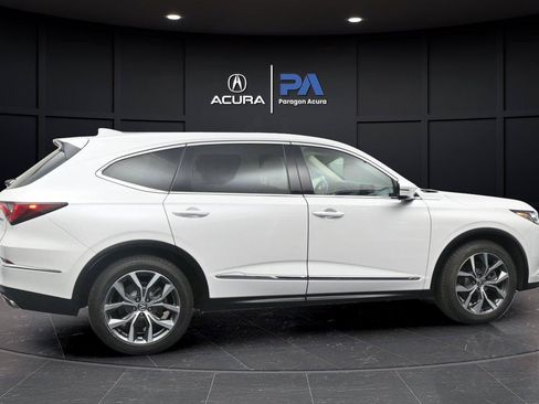 Used 2024 Acura MDX SH-AWD w/ Technology Package image 28