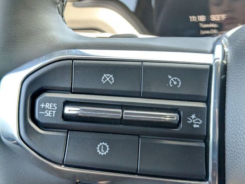 New 2025 GMC Yukon XL Denali w/ Sun & Power Step Package image 19