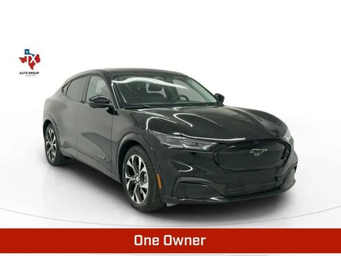 Used 2021 Ford Mustang Mach-E Premium image 1