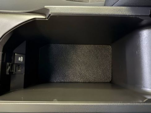 Used 2022 Toyota Camry LE image 22