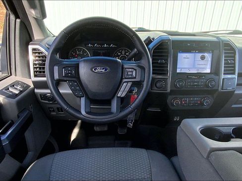 Used 2019 Ford F150 XLT w/ Equipment Group 302A Luxury image 5