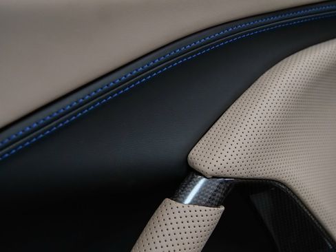 Certified 2021 Ferrari 812 GTS Base image 73