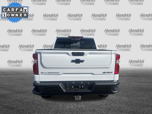 Used 2026 Chevrolet Silverado 1500 ZR2 AWD/4WD image 9