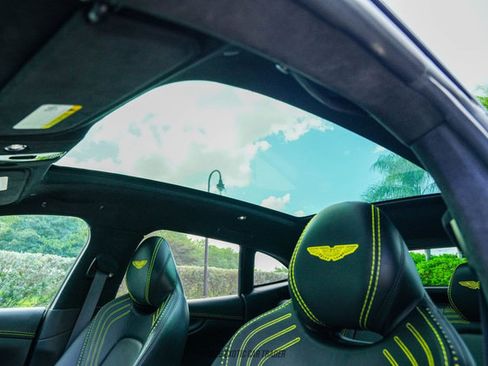 Used 2021 Aston Martin DBX AWD/4WD image 64