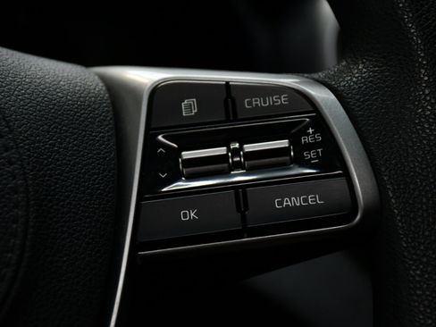 Used 2019 Kia Sorento LX image 21