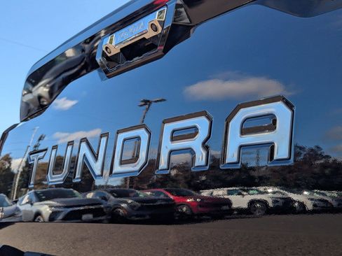 Used 2024 Toyota Tundra Capstone AWD/4WD image 38