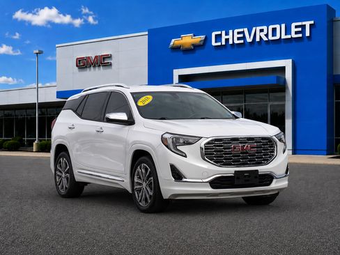 Used 2018 GMC Terrain Denali FWD image 1