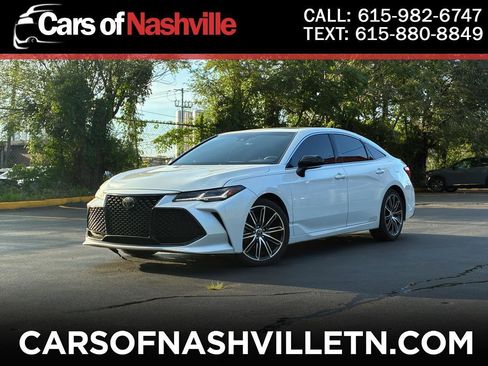 Used 2019 Toyota Avalon Touring FWD image 1