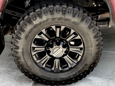 Used 2020 Ford F250 Lariat w/ Lariat Ultimate Package AWD/4WD image 35