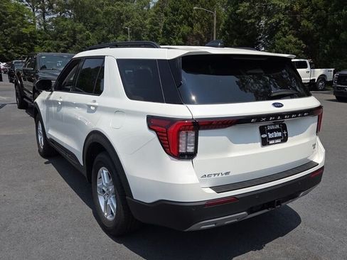 New 2026 Ford Explorer Active w/ Active Comfort Package RWD image 13
