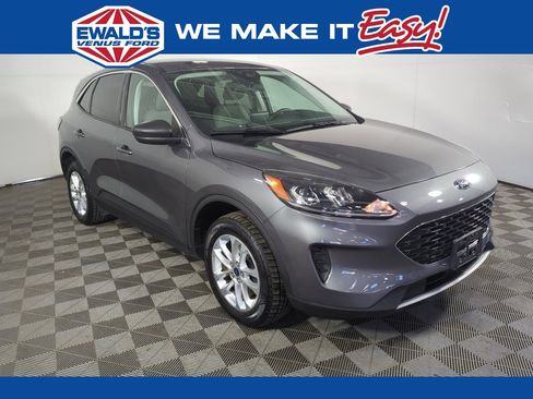 Used 2022 Ford Escape SE w/ Cold Weather Package image 1
