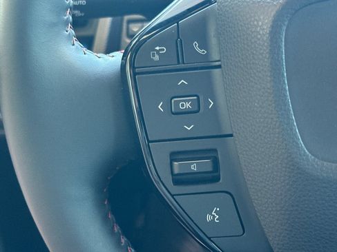 Certified 2023 Toyota Prius XLE FWD image 27