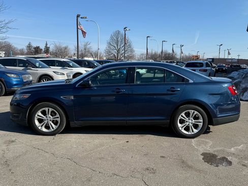 Used 2016 Ford Taurus SEL w/ Equipment Group 201A image 8