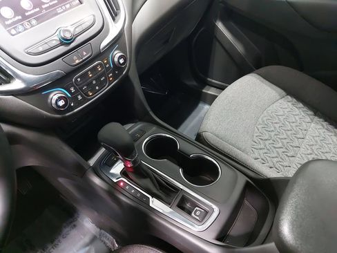 Used 2023 Chevrolet Equinox LT w/ Driver Convenience Package image 26