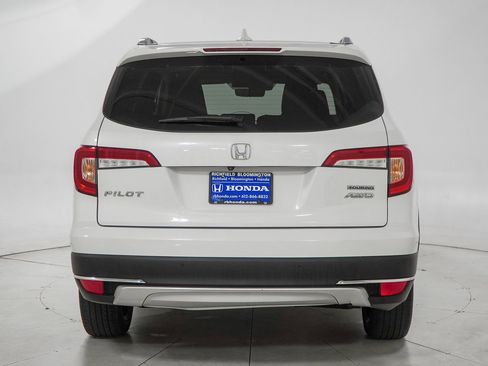 Used 2022 Honda Pilot Touring image 9