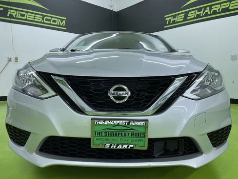Used 2018 Nissan Sentra SV image 3