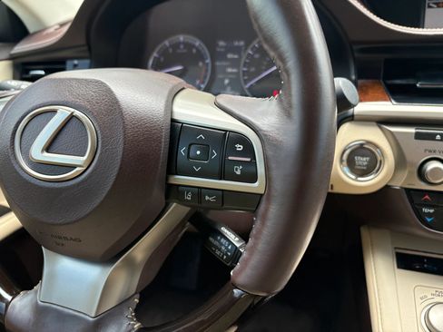 Used 2018 Lexus ES 350 w/ Luxury Package w/Wood Trim FWD image 31