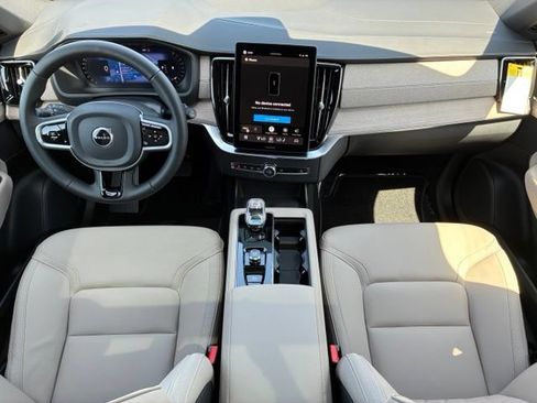 New 2026 Volvo XC90 B6 Plus w/ Protection Package Premier AWD/4WD image 10