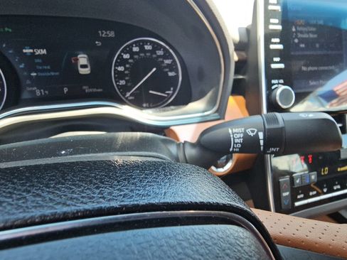 Used 2020 Toyota Avalon Limited w/ Advanced Safety Package FWD image 13
