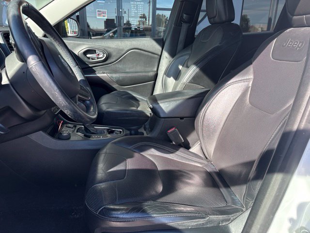 Used 2019 Jeep Cherokee Limited AWD/4WD image 4