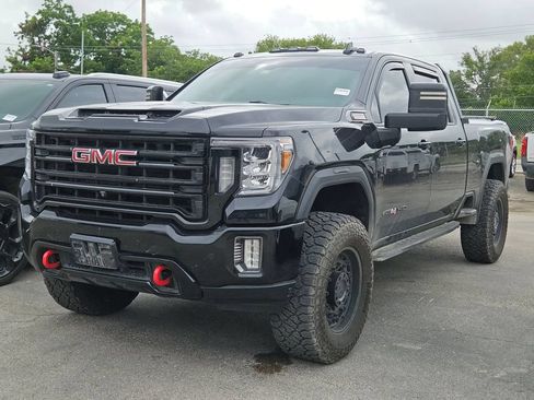 Used 2022 GMC Sierra 2500 AT4 w/ AT4 Premium Plus Package AWD/4WD image 3