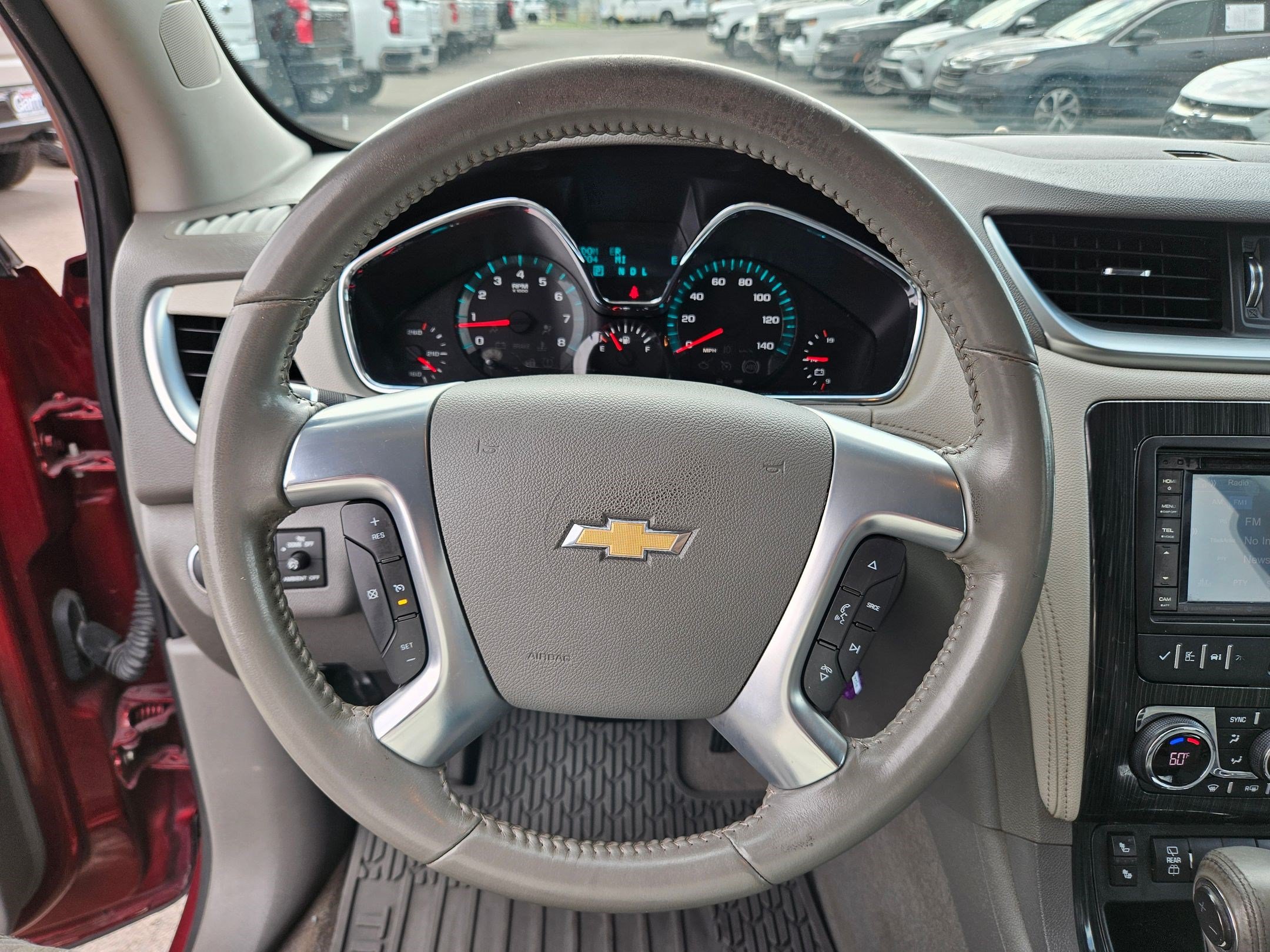 Used 2015 Chevrolet Traverse LT AWD/4WD image 16
