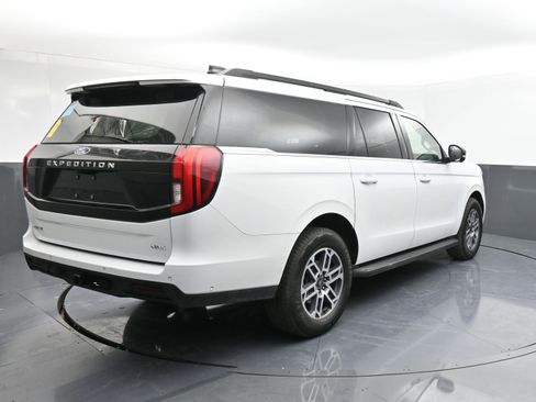 Used 2025 Ford Expedition Max Active image 8