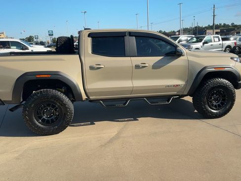 Used 2024 GMC Canyon AT4X w/ AT4X AEV Edition image 8