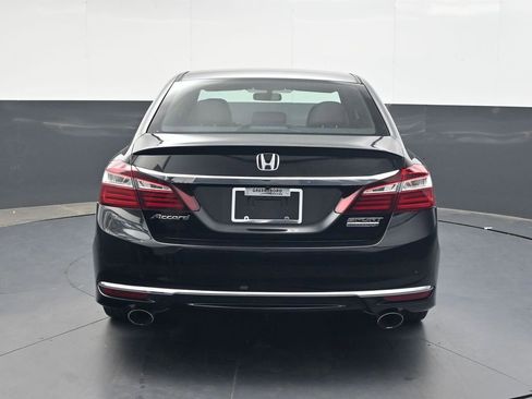 Used 2017 Honda Accord Sport Special Edition image 5