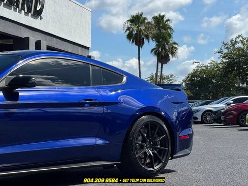 Used 2016 Ford Mustang Shelby GT350 w/ Technology Package RWD image 3
