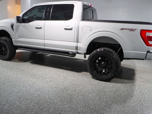 Used 2023 Ford F150 Lariat image 11